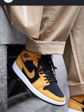 Nike Air Jordan 1 Mid SE Desert Ochre 7.5